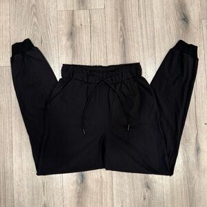 Lululemon Keep Moving Joggers Black